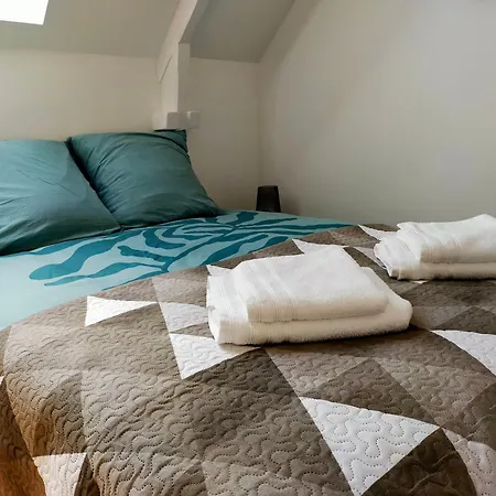 Aux Portes Des Marais